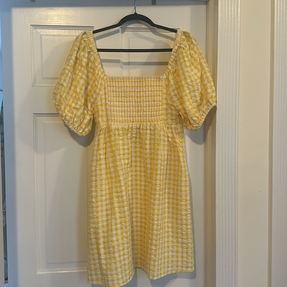 Yellow gingham dress - size Medium - Picture 3 of 3